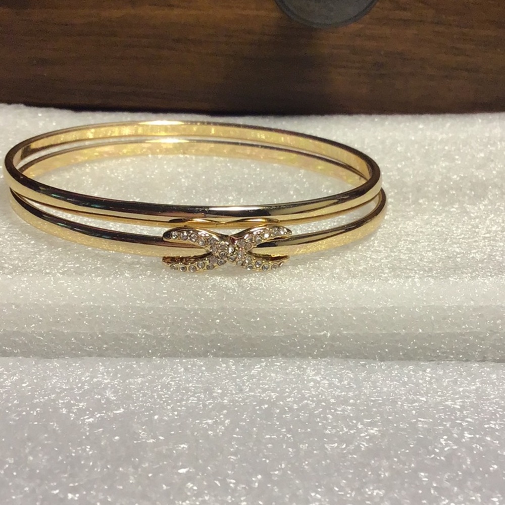 Bangle Bracelet Set of 2 Goldtone with 1 Sparkle Love Knot